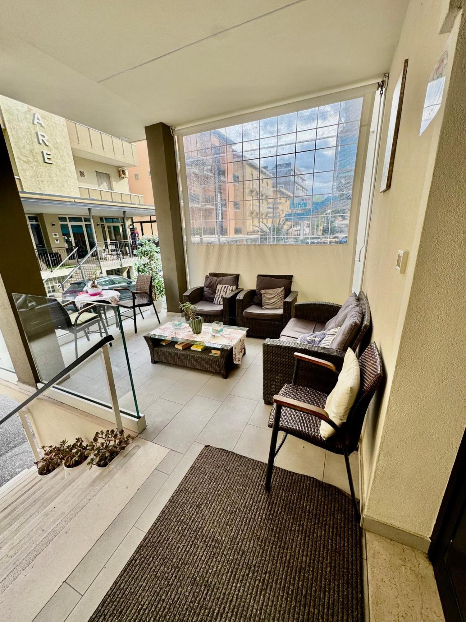 Hotel Vienna Rivazzurra Rimini Extérieur photo
